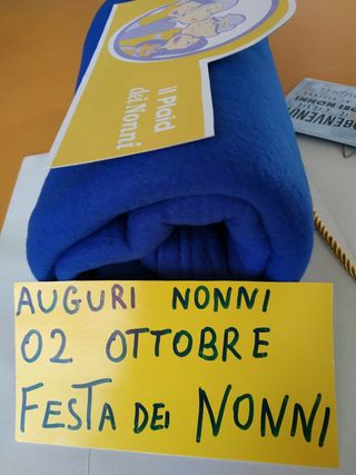 Auguri nonni n.1 plaid +n.1 targhetta