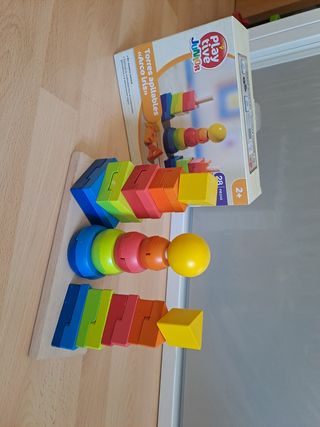 Torre de Apilar de Madera Arco Iris