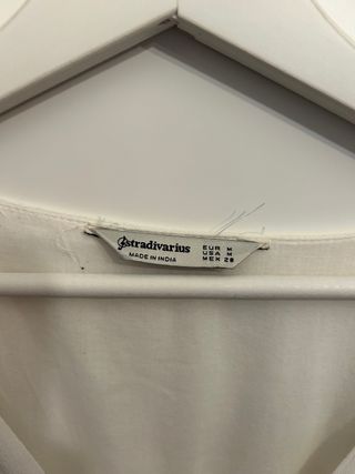 Vestido blanco con volantes