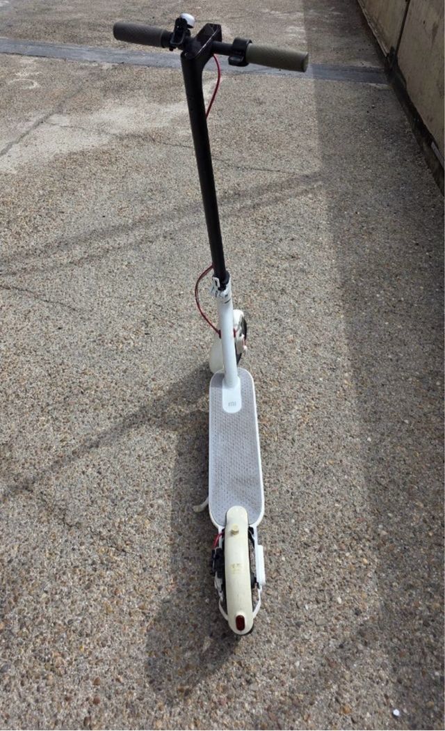 vendo Patinete Eléctrico Xiaomi 3 Blanco o cambio