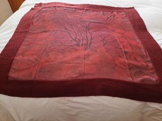 Pañuelo Loewe Seda y Cashmere Burdeos