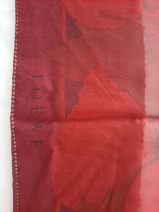 Pañuelo Loewe Seda y Cashmere Burdeos