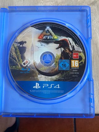 ARK Survival Evolved PS4.
