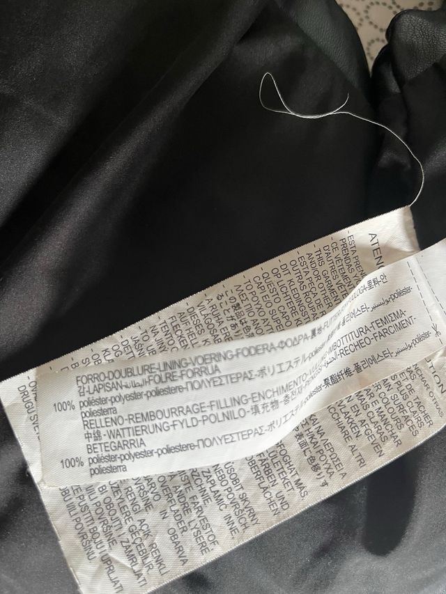 Chaleco acolchado negro Zara