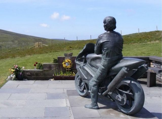 Arai RX-7V EVO Joey Dunlop Edición Limitada 25aniv