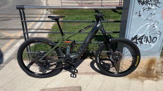 Cube Stereo Hybrid TM 160