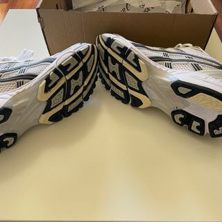 ASICS Gel Kayano 14 Argento/Bianco