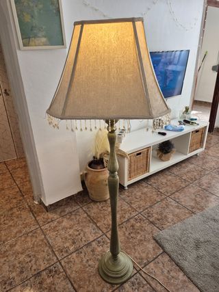 Lámpara de pie elegante