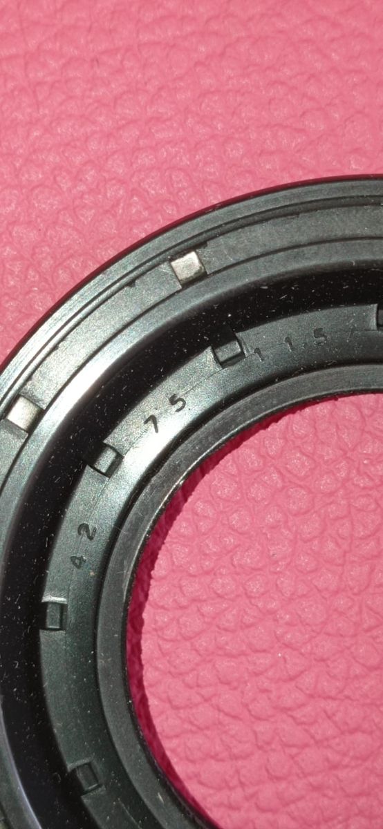 Retén Ford 6465032-1