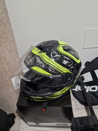 Casco Airoh Negro y Amarillo