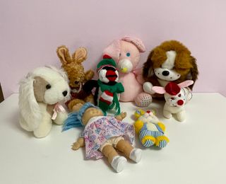 Lote de peluches y muñecos vintage