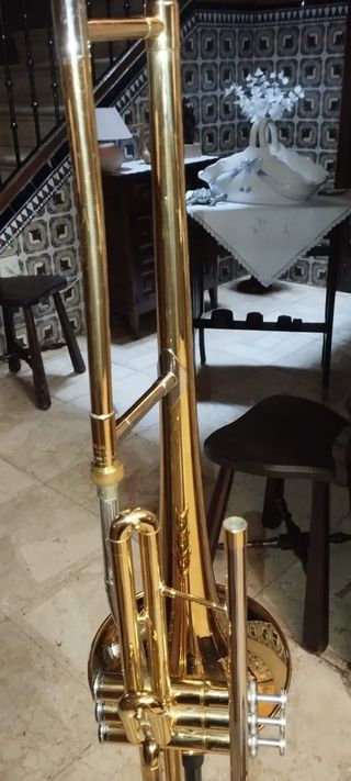 Trombón Yamaha con pistones Sib