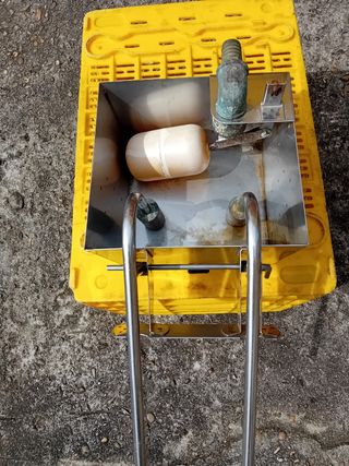 Máquina llenadora de botellas de vino
