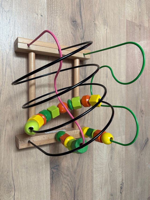 Laberinto de Cuentas de Madera - Ikea