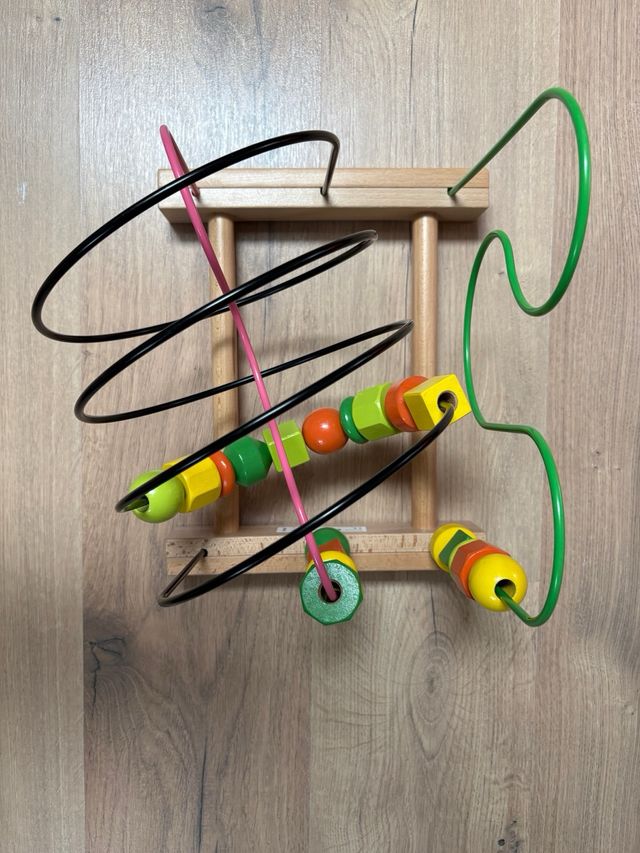 Laberinto de Cuentas de Madera - Ikea