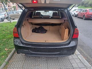 BMW Serie 3 320d E91 2006