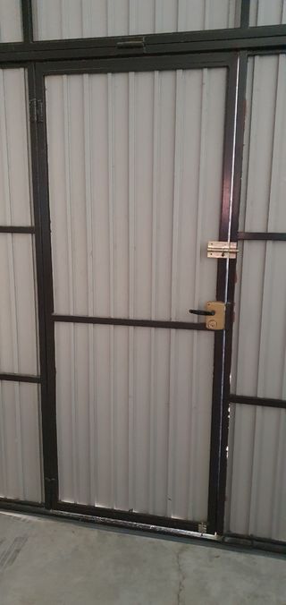 Puerta de hierro para garaje