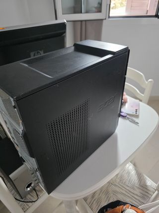 PC de escritorio Acer Negro