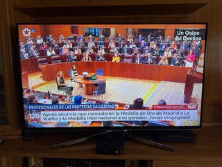 Televisión Samsung 48 Negra