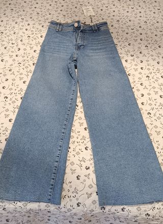 Pantalones vaqueros Zara anchos, talla 11-12 años.