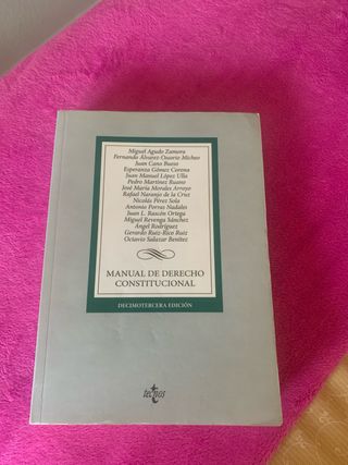 Manual de Derecho Constitucional