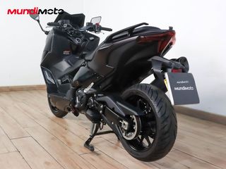 YAMAHA T-MAX 560 TECH MAX