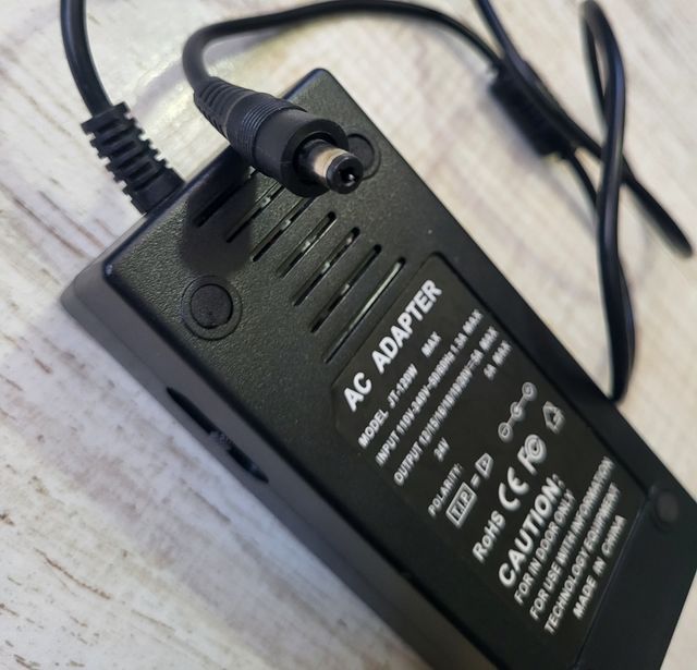 Adaptador CA JT-120W 24V 5A