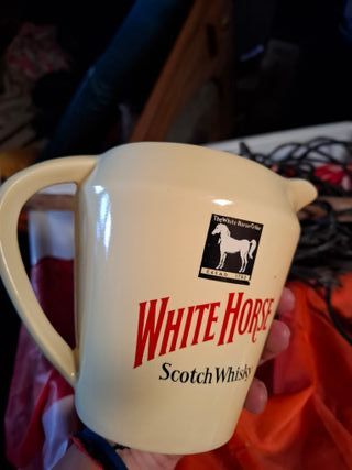 Jarra White Horse Scotch Whisky