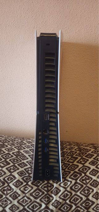 PlayStation 5 con mando