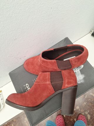 Botines  piel Geox talla 40