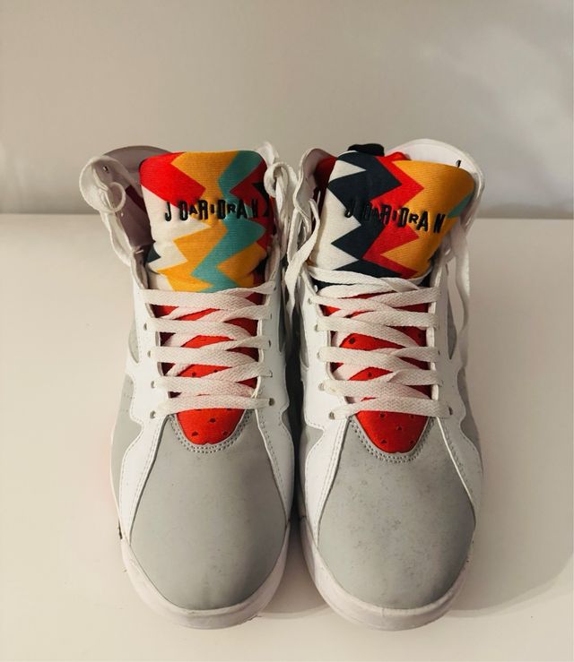 Zapatillas Jordan Multicor y Blancas