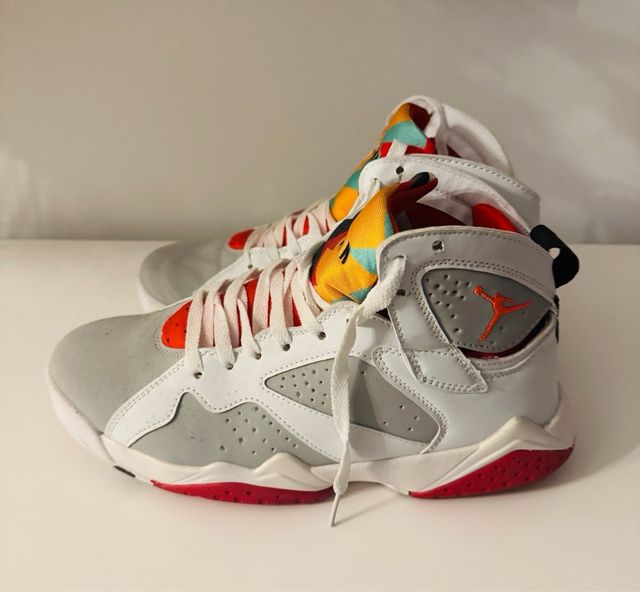 Zapatillas Jordan Multicor y Blancas