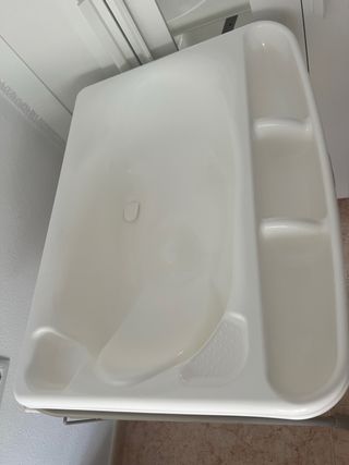 Bañera y cambiador para bebé