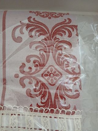 Copriletto matrimoniale pizzo e raso