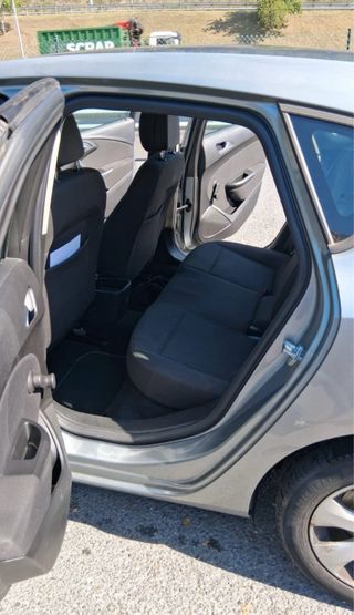 Opel Astra 2014