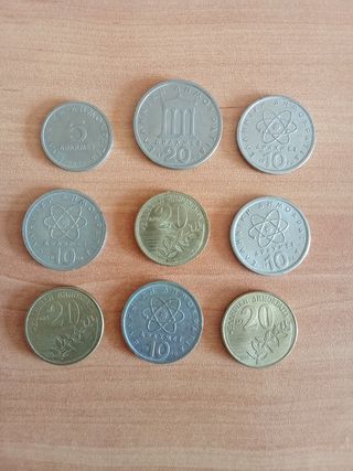 9 monete greche