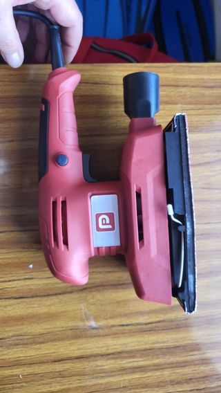 Lijadora eléctrica PTSS135C