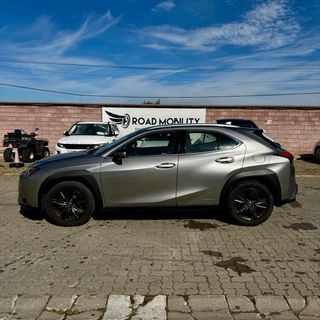 Lexus UX 2019