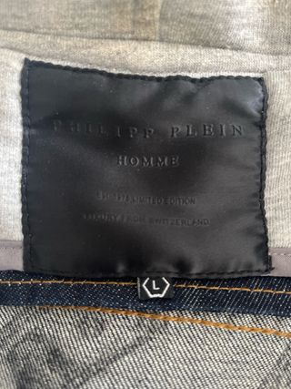 Chaqueta diseño Philipp Plein. Talla L