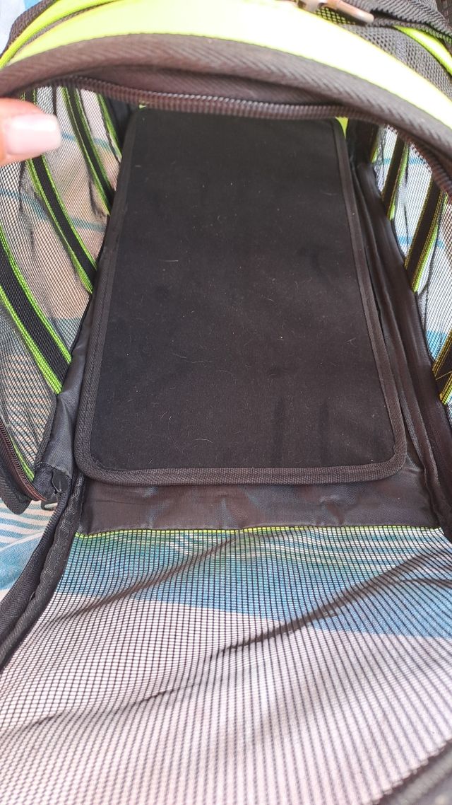 Trasportino per cani nero e verde