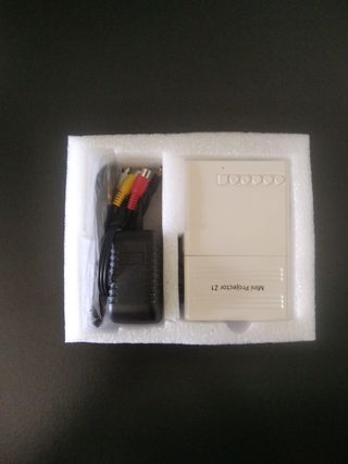 MINI PROYECTOR LED Z1