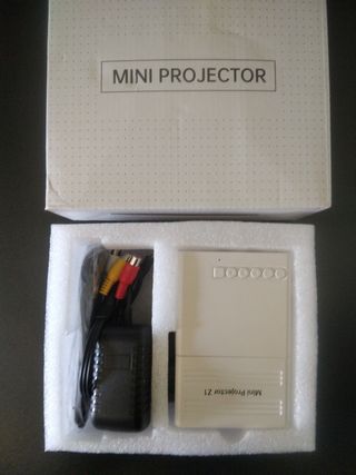 MINI PROYECTOR LED Z1