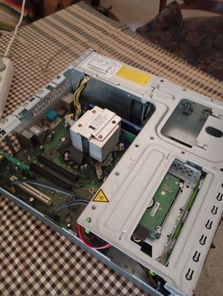 Fujitsu Esprimo Torre PC