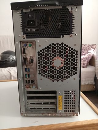Ordenador 8GB RAM Core2 Duo E7400 (sin DISCOS)