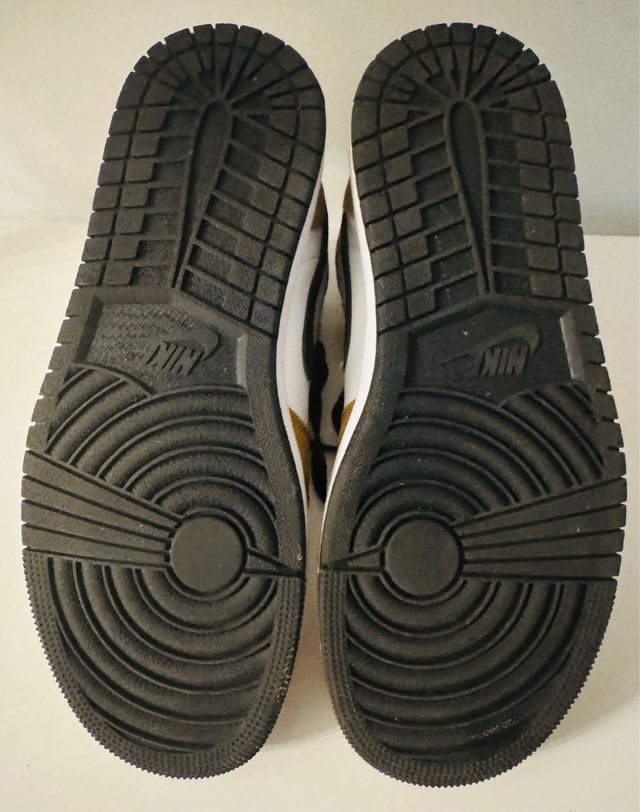 Zapatillas Jordan 1 Retro High OG Amarillo