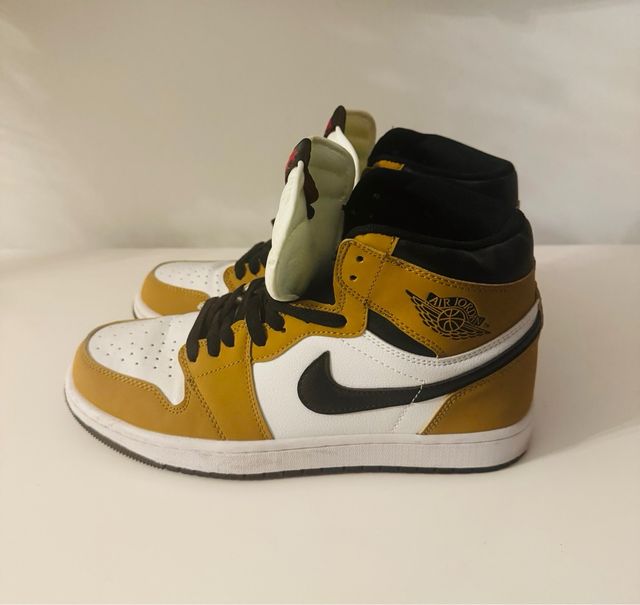 Zapatillas Jordan 1 Retro High OG Amarillo
