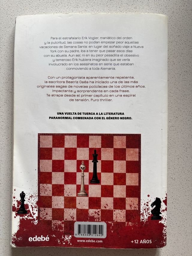 ERIK VOGLER 1: LOS CRÍMENES DEL REY BLANCO (Spa...