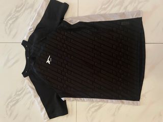 Camiseta deportiva Tenth negra