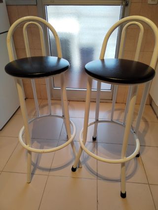 Taburetes altos cocina metal y polipiel