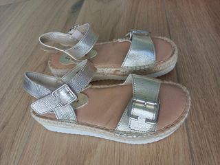 Sandalias Flyfor Talla 36 Doradas